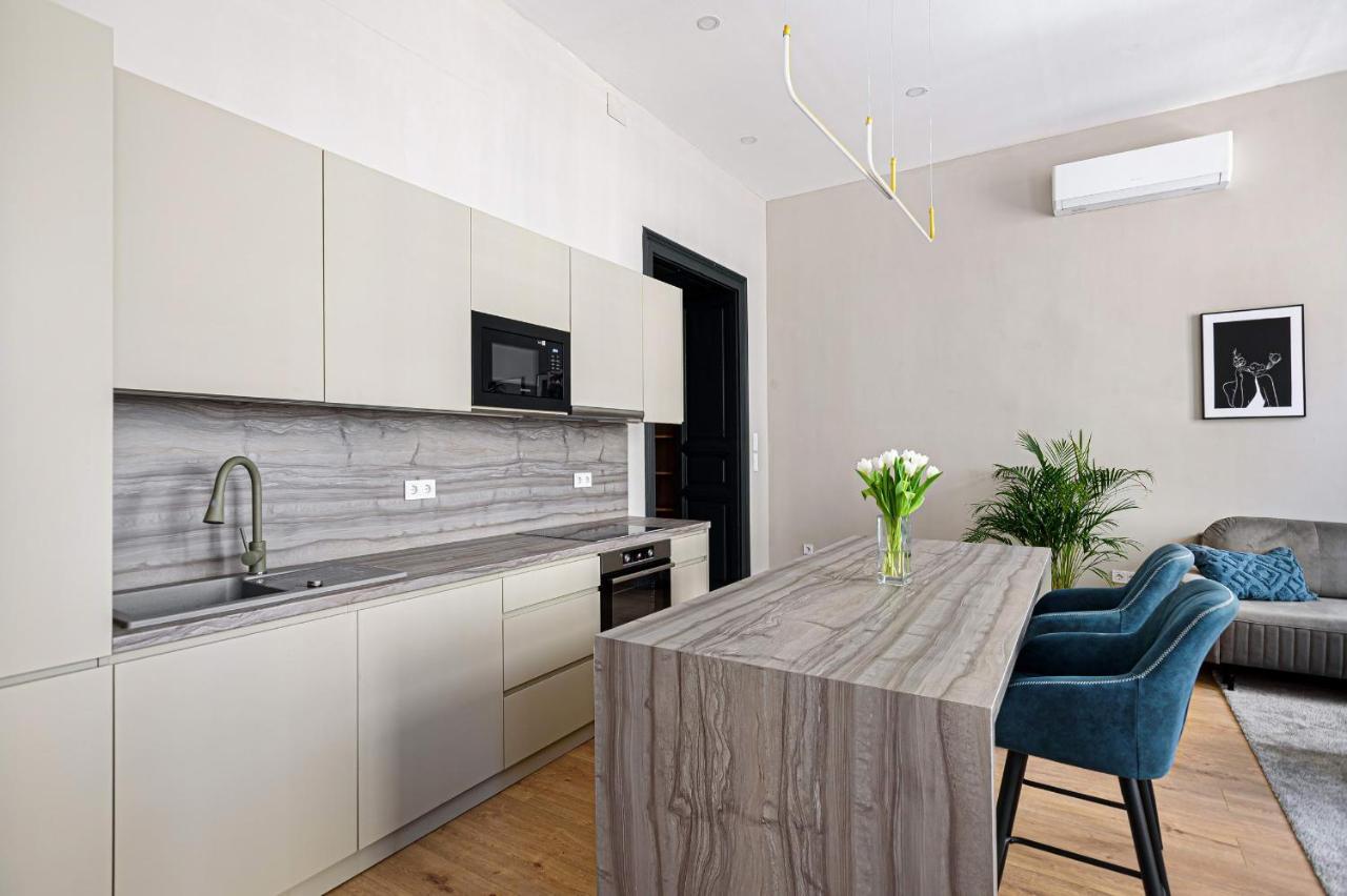 Luxurious & Spacious Central Apartment In The Kertesz Street Boedapest Buitenkant foto