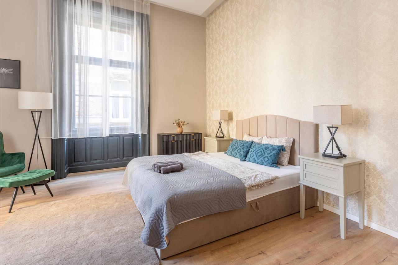 Luxurious & Spacious Central Apartment In The Kertesz Street Boedapest Buitenkant foto